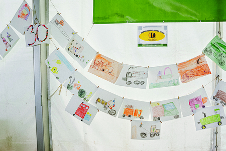 Izsek razstave otrok iz vrtca Cebelica